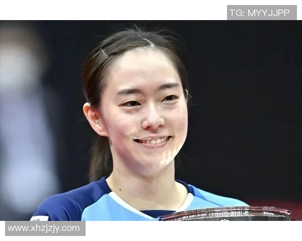 勇士与雷霆对决中的女主播精彩表现引发球迷热议与关注