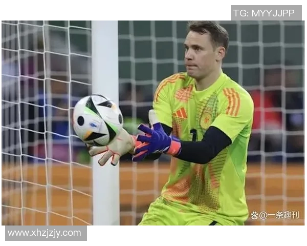 诺伊尔：从守门员到传奇的足球之路与不屈精神解析